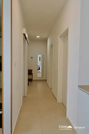 Dobrota’da 86 m² Satılık Daire – Geniş Teras, Deniz Manzarası, Garaj ve Depo